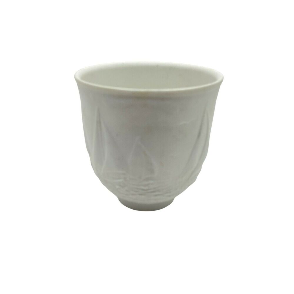 Lladro Sailing The Seas Collector Society Cup Vintage 1997 White Porcelain